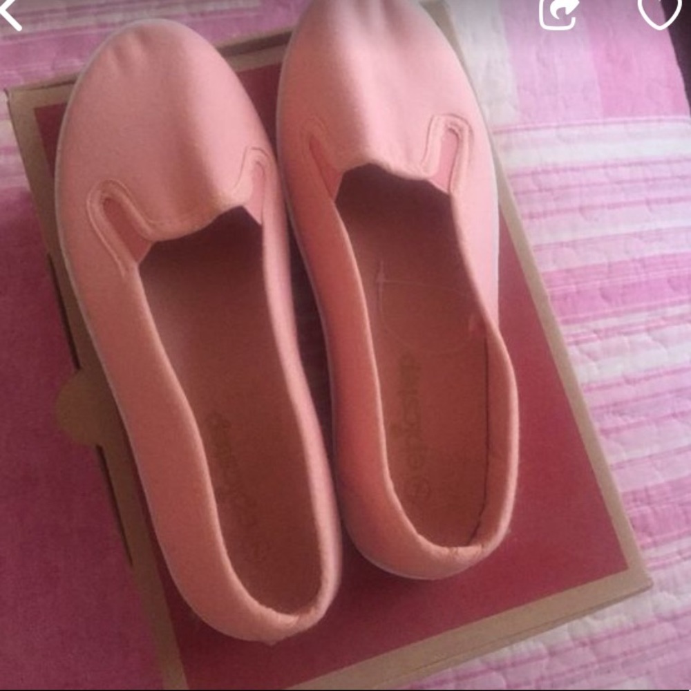 Pink shoes